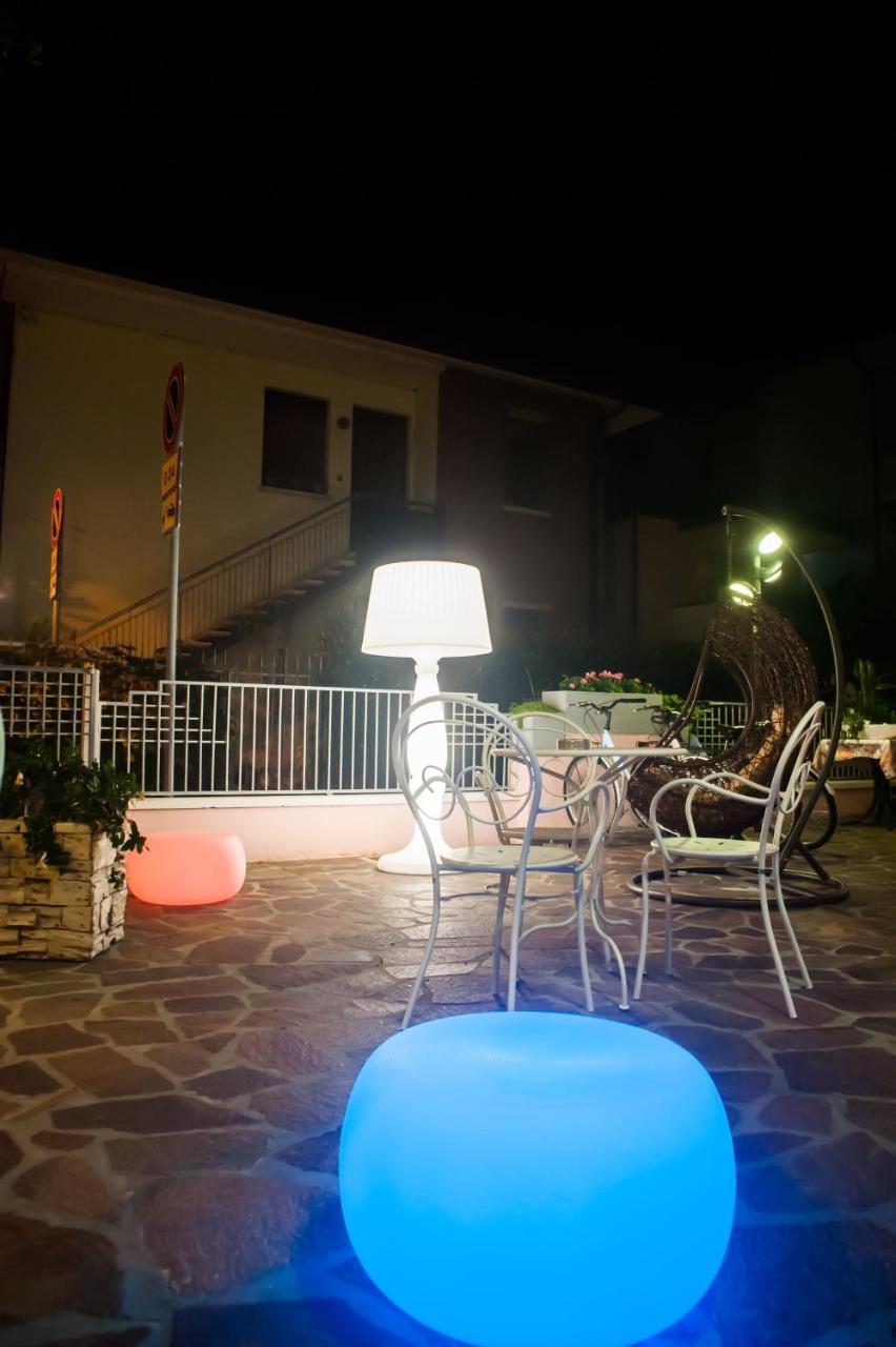 Hotel Angelini Rimini Luaran gambar