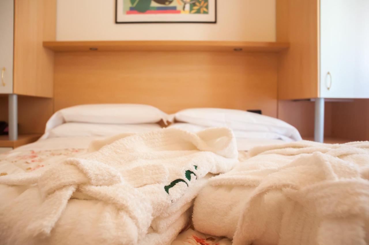 Hotel Angelini Rimini Luaran gambar