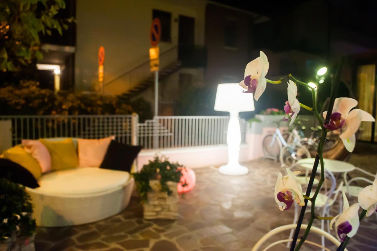 Hotel Angelini Rimini Luaran gambar